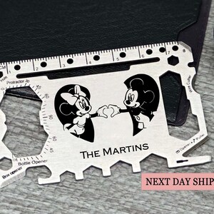 Carte portefeuille personnalisée Mickey et Minnie, outil de portefeuille avec 18 fonctions, idéale pour tous les jours, cadeau de Noël