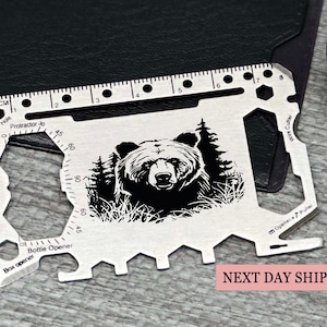 Tarjeta multiherramienta grabada con oso, billetera de supervivencia para hombres, regalo de equipo para acampar, tarjeta EDC de acero inoxidable, regalo de aventura al aire libre