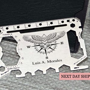 Tarjeta multiherramienta personalizada con diseño de brújula de águila, tarjeta de supervivencia de bolsillo grabada a medida, regalo ideal para él, accesorios de viaje para hombres