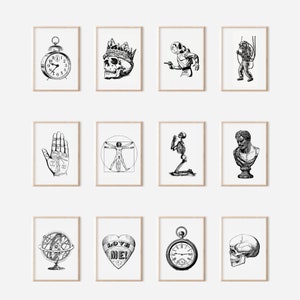Peut inclure: Une collection de douze tirages d'art encadr&eacute;s en noir et blanc. Les tirages pr&eacute;sentent diverses illustrations, notamment une horloge, un cr&acirc;ne couronn&eacute;, un plongeur, une main, un homme de Vitruve, un squelette, un buste, un globe, un c&oelig;ur avec "LOVE ME!", une montre de poche et un cr&acirc;ne.