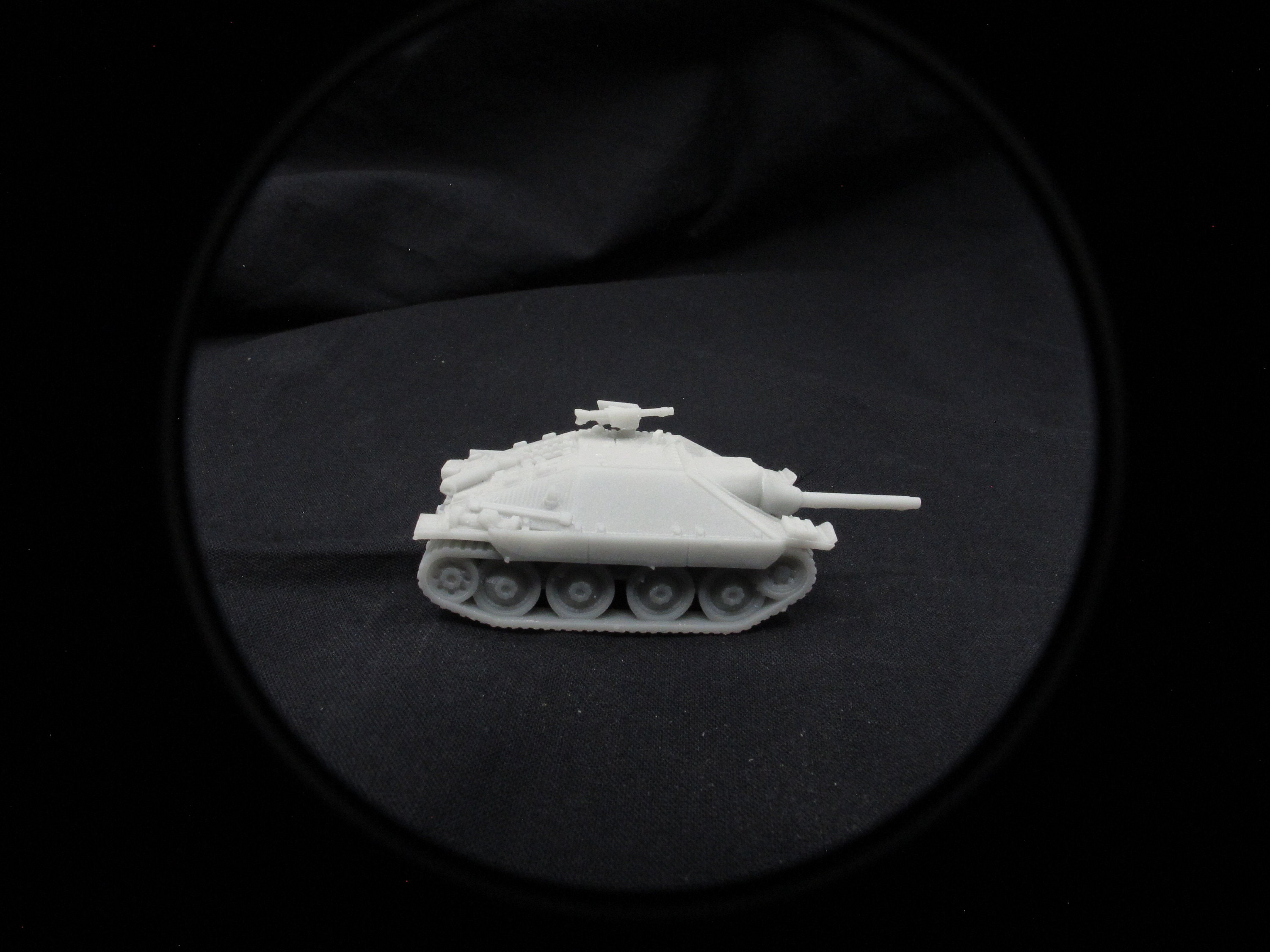Modellino Vagone Ferroviario Tedesco Con Cannone Contraereo 88mm, Scala 1/100 Per Flames Of War