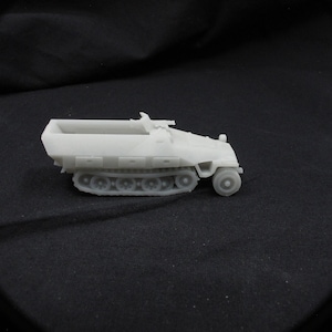 German SdKfz 251 Hanomag Half-track 3d print 15mm 1/100 WW2 Flames of War