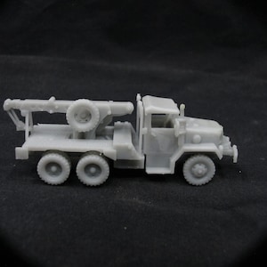 US M35 Deuce and a half Crane and Shelter Trucks 1/100 Flames of War Team Yankee