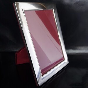 Roberts & Dore 2005 Sheffield Hallmarked Sterling Silver Photograph Frame / Picture Frame - 22cm x 16.8cm.