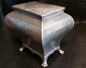Victorian Bombe Chased Silver Plated Casket Tea Caddy C.1900.
