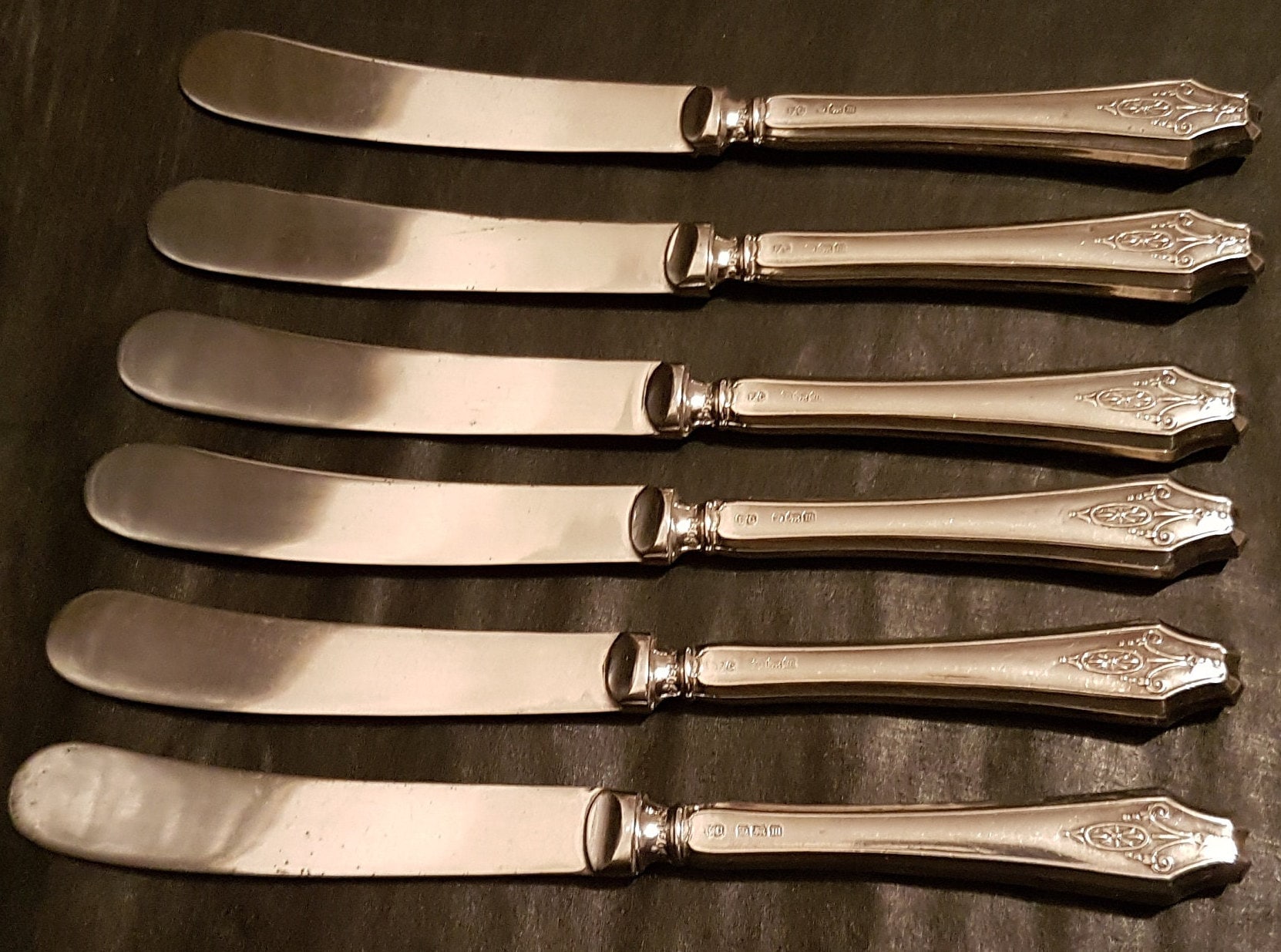 Frank Cobb 1929 Sheffield Hallmarked Sterling Silver Set of Six Silk Lined Boxed Butter