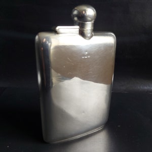 Georgian 1923 Birmingham Hallmarked Sterling Silver Hip Flask - 228 Grams.