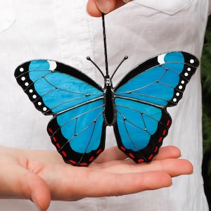 Peleides blauer Morpho Schmetterling Suncatcher, Glasmalerei Fensterschmuck, einzigartiges Weihnachtsgeschenk, handgemachtes Geschenk, modernes Wohndekor, Gartenkunst