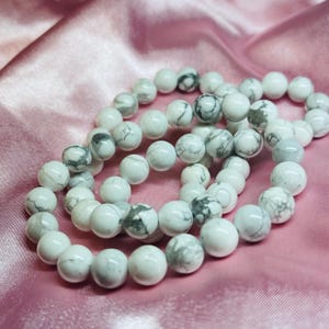Howlite Crystal Bracelet, Beaded Bracelet, Crystal Jewelry, Natural Gemstone Jewelry, Howlite Stretch Bracelet, Healing Crystal Bracelet