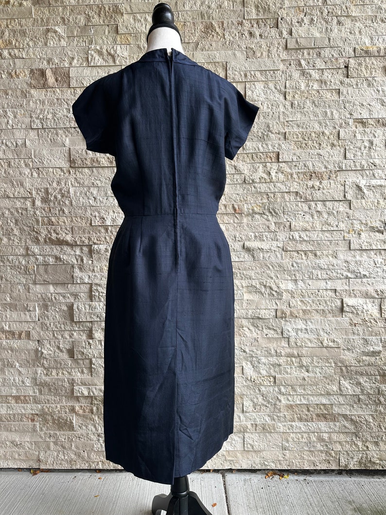 Elegant Navy Blue 1950's Vintage House Dress Knee-length, Cropped ...