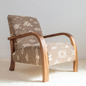 Retro Lounge Chair, Accent Chair for living room, Mid century Armchair, Vintage Chair, Rug Chair