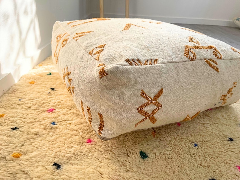 Set of 2 Moroccan Kilim Pouf, Floor Seating With Zipper, Vintage