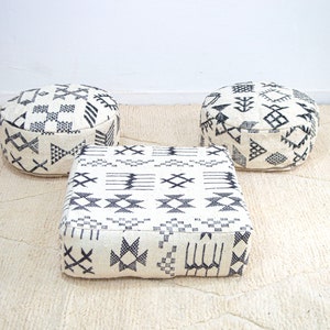 Set von 3 marokkanischen Kilim Poufs: Handgemachte Bodenkissen aus Wolle