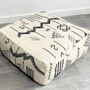 Set of 2 Moroccan Kilim Pouf, Black & White Floor Seating, Vintage Moroccan Ottoman pouf,Meditation Cushion,Kilim Outdoor pillow Cover