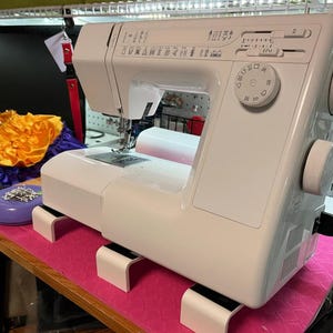 Tilted Ergoinomic Sewing Machine Stand Angled Prop Non-Slip Heavy-Duty 40lbs