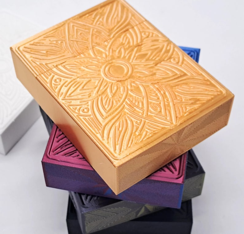 Playing Card Protector Box Hard Plastic Durable Stylish Portable Case image 7