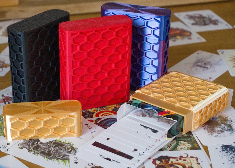 トランププロテクターボックス ハードプラスチック 耐久性 スタイリッシュ ポータブルケース 画像 2