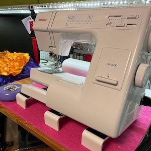 Tilted Ergoinomic Sewing Machine Stand Angled Prop Non-Slip Heavy-Duty 40lbs