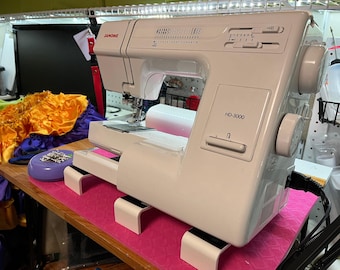 Tilted Ergoinomic Sewing Machine Stand Angled Prop Non-Slip Heavy-Duty 40lbs