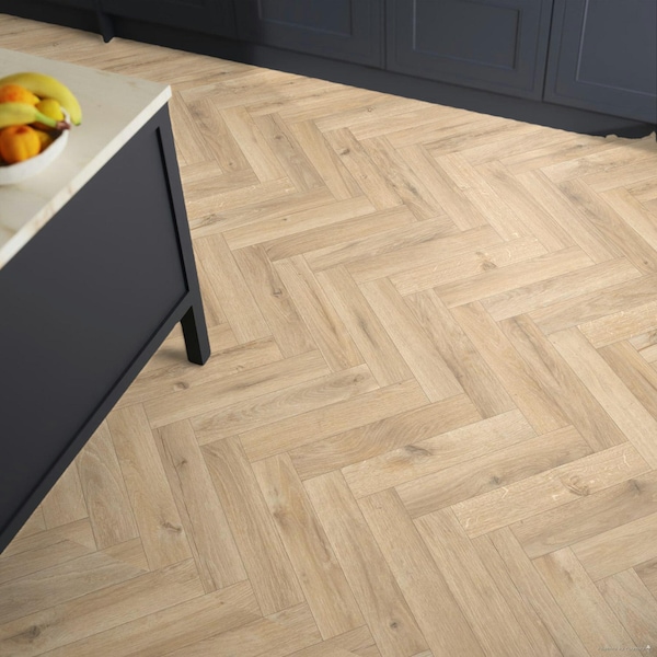 Parquet Sheet Vinyl Flooring Lino in Light Oak Herringbone Wood Effect Pattern