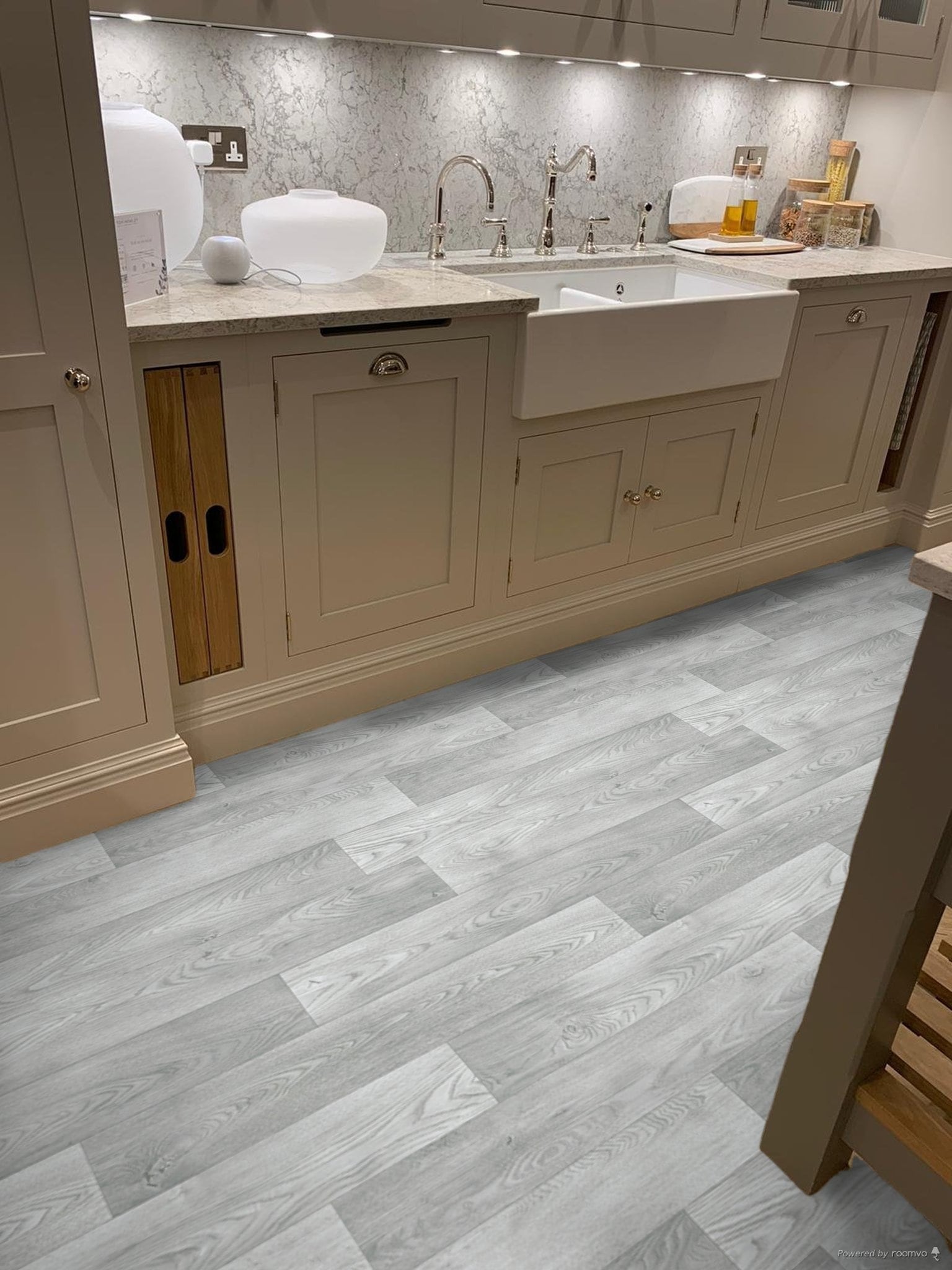 Grey Wood Effect Sheet Vinyl Flooring Lino in Random Plank Pattern for