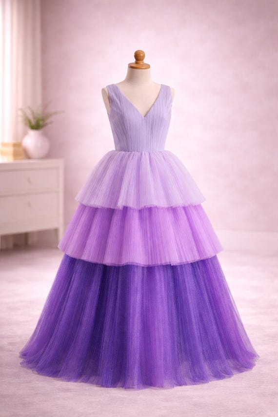 green emerald velvet dress Ombre Chiffon Spaghetti Straps Sleeveless A-Line Prom Dresses main image 0
