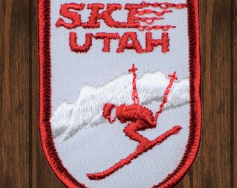 Vintage Ski Utah Embroidered Patch, Sew On Ski Badge, Snowboard Patch, UT Souvenir, Ski Resort Patch, Retro Winter Sports Patch 2-5/8"