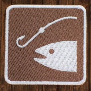 Fishing Embroidered Patch, 2&quot; Iron On Park Sign Applique, Angler Badge for Outdoor Jackets, Backpacks, Camping Gear, Fishermen Gifts