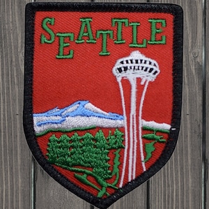 Seattle Iron On Patch, Mount Rainier The Needle Washington Badge, Embroidered Collectible Travel Souvenir, for Jackets, Backpacks, Bags
