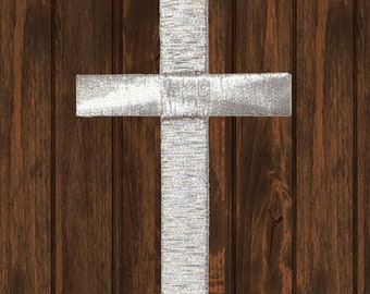 Stor silverkorslapp, strykbar kristen lapp, religiös broderad applikation, Jesus trossymbol, kyrklig jacklapp, 7,5 cm