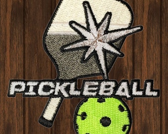 Toppa ricamata Pickleball, distintivo sportivo da stirare per giocatori e tifosi, toppa applicata Pickle Ball, divertente toppa da collezione da 3"