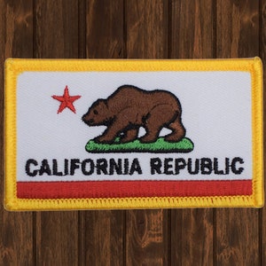California Iron On Patch 3.25&quot;, Grizzly Bear CA Republic Flag Badge Applique for Jackets, Bags, Hats, Collectible, High-Quality Design