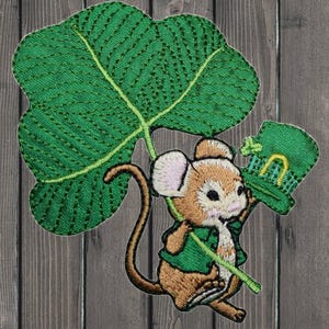 Parche bordado de ratón del Día de San Patricio, insignia de trébol de 7 cm para planchar, parche irlandés para chaqueta, mochila, sombrero, regalo