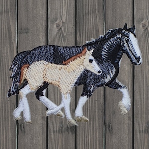 Horse Iron On Patch, Equestrian Horseback Riding Animal Badge, 2.75&quot; Embroidered Applique Collectible, for Jackets, Bags, Hats