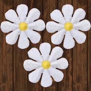 Mini Daisy Applique Patch, 1&quot; Iron On, 3-Pack, Small Flower Patch, DIY Jacket Accessory, Cute Floral Patch, Gardening Lover Gift