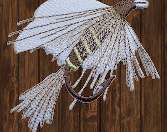 Parche bordado de señuelo de pesca con mosca, aplique termoadhesivo de 7,6 cm con diseño de oreja de liebre acanalada dorada, insignia para chaqueta de pescador, accesorio coleccionable para sombrero y bolso de exterior.