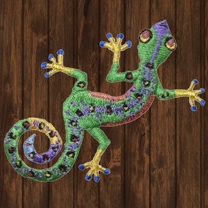 Green Gecko Embroidered Patch, 2.38" Iron On Lizard Reptile Applique Badge, Animal Patch for Jackets, Backpacks, Hats, Craft Collectors