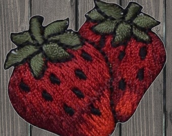 Erdbeere Aufnäher 1.5 ", süßes Obst gesticktes Applikationsabzeichen für Jacken, Taschen, Hüte, Foodie Geschenk, Beeren-Dekor, Kawaii-Stil