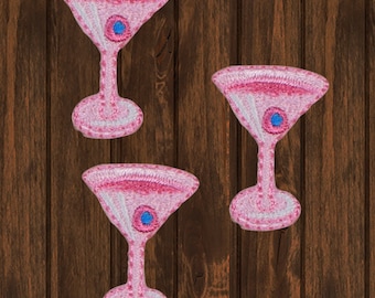 Confezione da 3 toppe termoadesive Martini, 2,5 cm, con bicchiere da cocktail ricamato e applicazione a forma di oliva, perfette per giacche, borse, bar, lounge e feste.