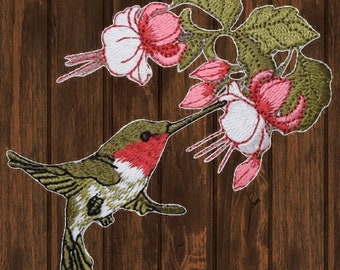 Écusson colibri thermocollant de 8,9 cm, appliqué fleur rose et blanche, insigne oiseau brodé nature, écusson à personnaliser veste ou sac à dos, cadeau nature