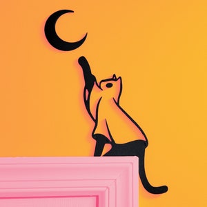 Ghost Cat Door Topper with Moon: Whimsical Mantel Decor
