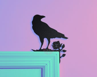 Black Crow Door Corner Topper: Gothic Halloween Decor
