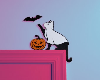 Ghost Cat Door Corner Topper: Spooky Halloween Decor