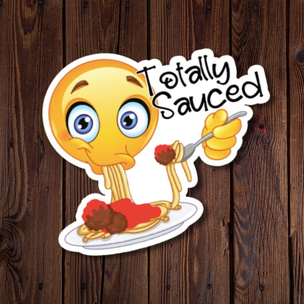Lustiger Totally Sauced Spaghetti Aufkleber, wasserdichter Aufkleber, Pasta-Liebhaber, Pasta-Wortspiel Aufkleber, Emoji-Gesicht, rjdesignsstickers