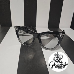 Arachnid Glitter Bottom Sunnies