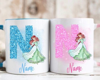 Caneca personalizada inspirada na Ariel, escolha entre azul ou rosa