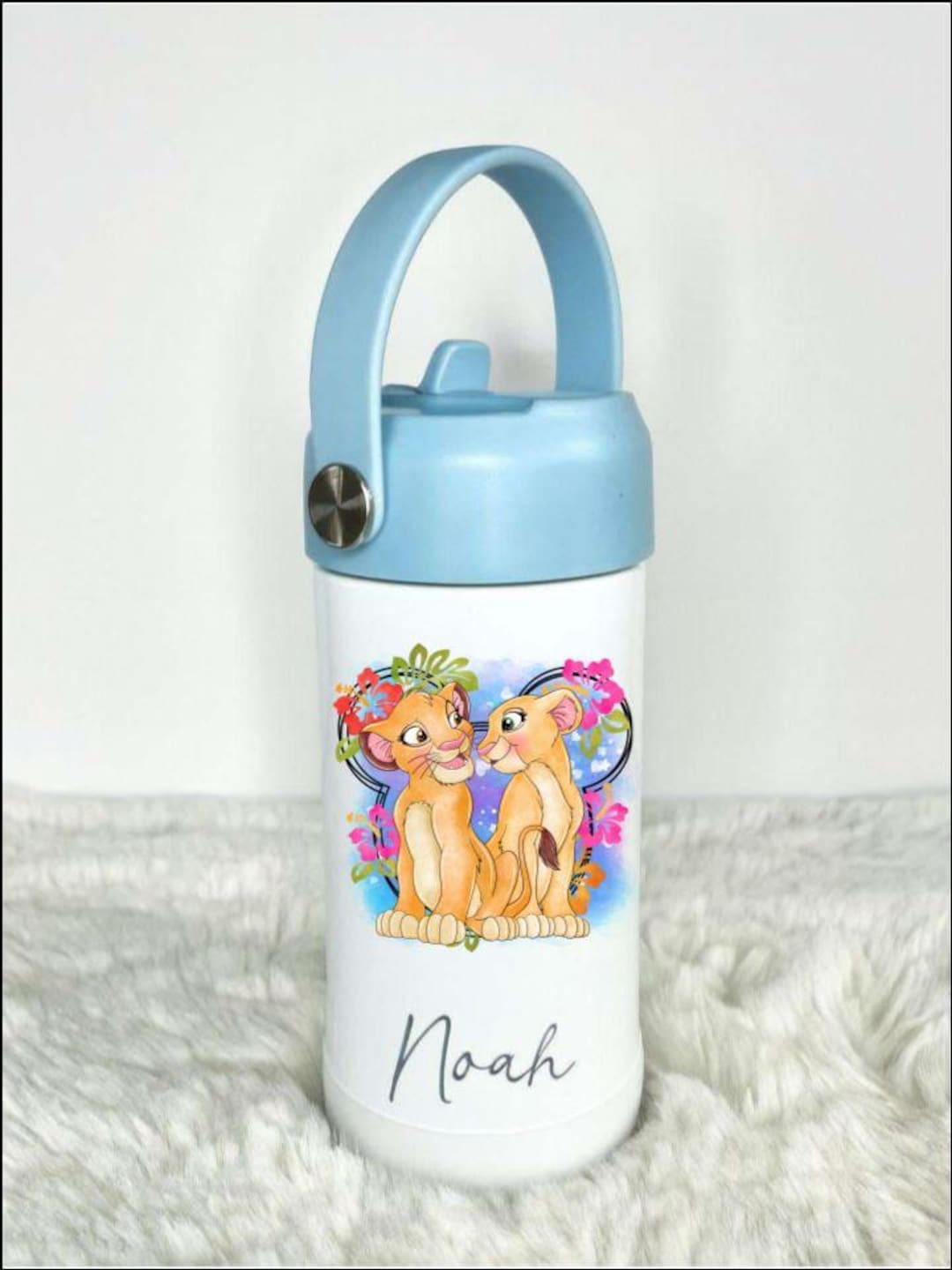 ライオンキング シンバ ナラ パーソナライズウォーターボトル 蓋の色は