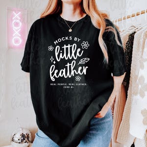 Comfort Colors 1717 ブラック モックアップ、オーバーサイズ Tシャツ モックアップ、トレンド感あふれるキュートな C1717 シャツ モックアップ、実寸大モデル モックアップ、サイズ表、サイズガイド、Y2K