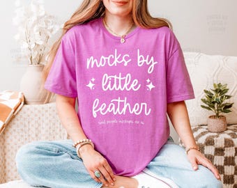 Heather Radiant Orchid Gildan 64000 T Shirt Mockup | G64000 T-shirt Mock Up | G640 Real Human Model Mock-Up | Trendy Cozy Boho Aesthetic Tee