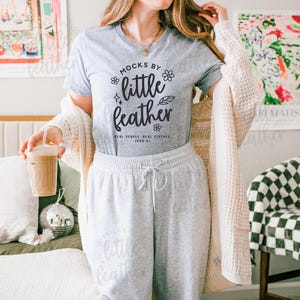 Bella Canvas 3001 Athletic Heather Mockup, Trendy T-shirt Mock-up, Cute Real Model Mock, Aesthetic Fitted Grey BC3001 Shirt, Cozy Simple POD